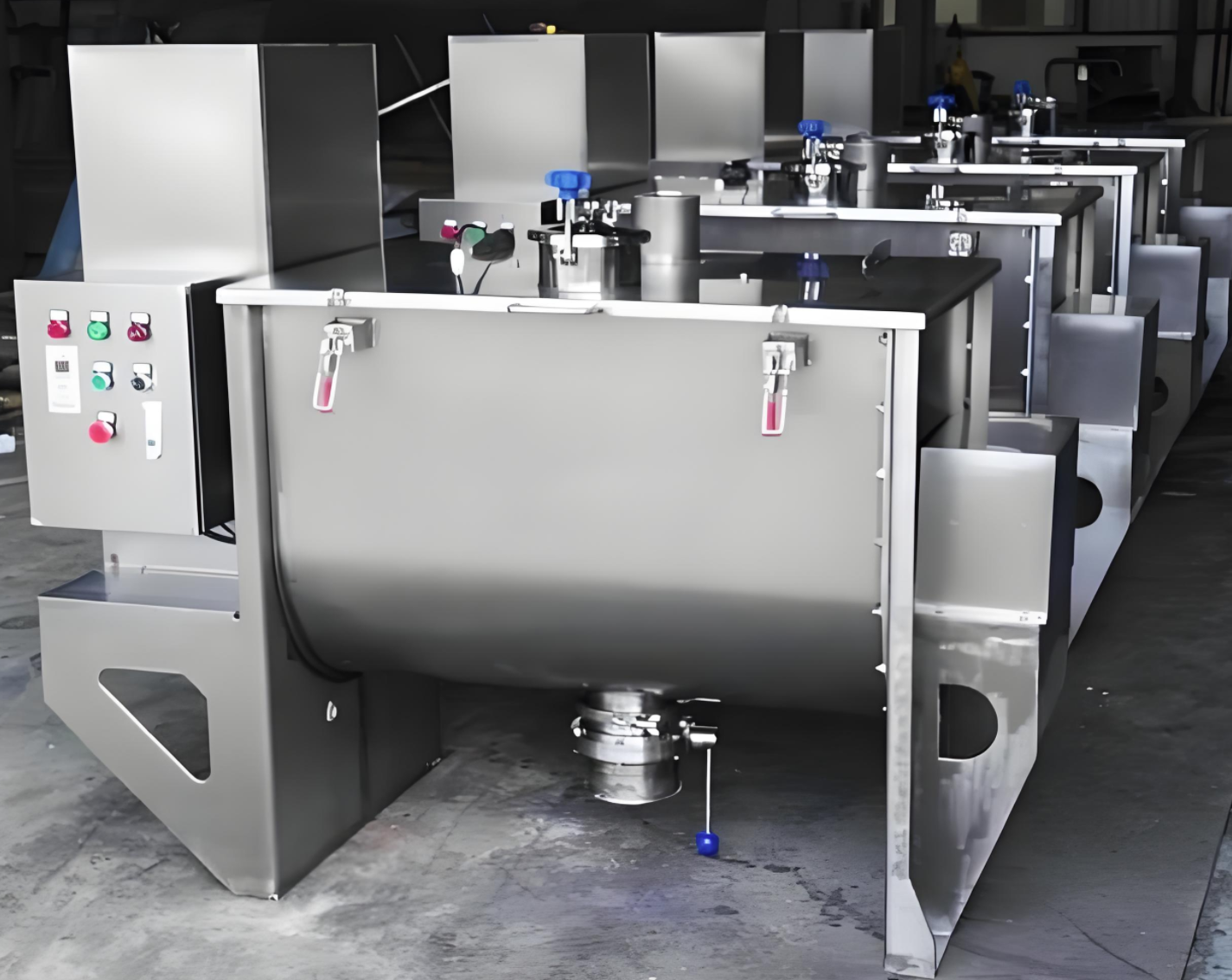 Ribbon Blender Mixer details innovative technology and application of industrial material mixing